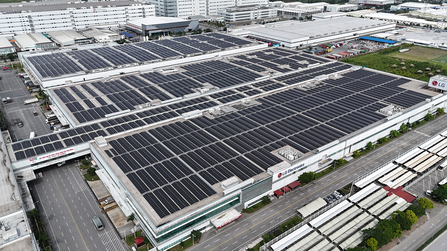 LG Electronics Vietnam solar installation